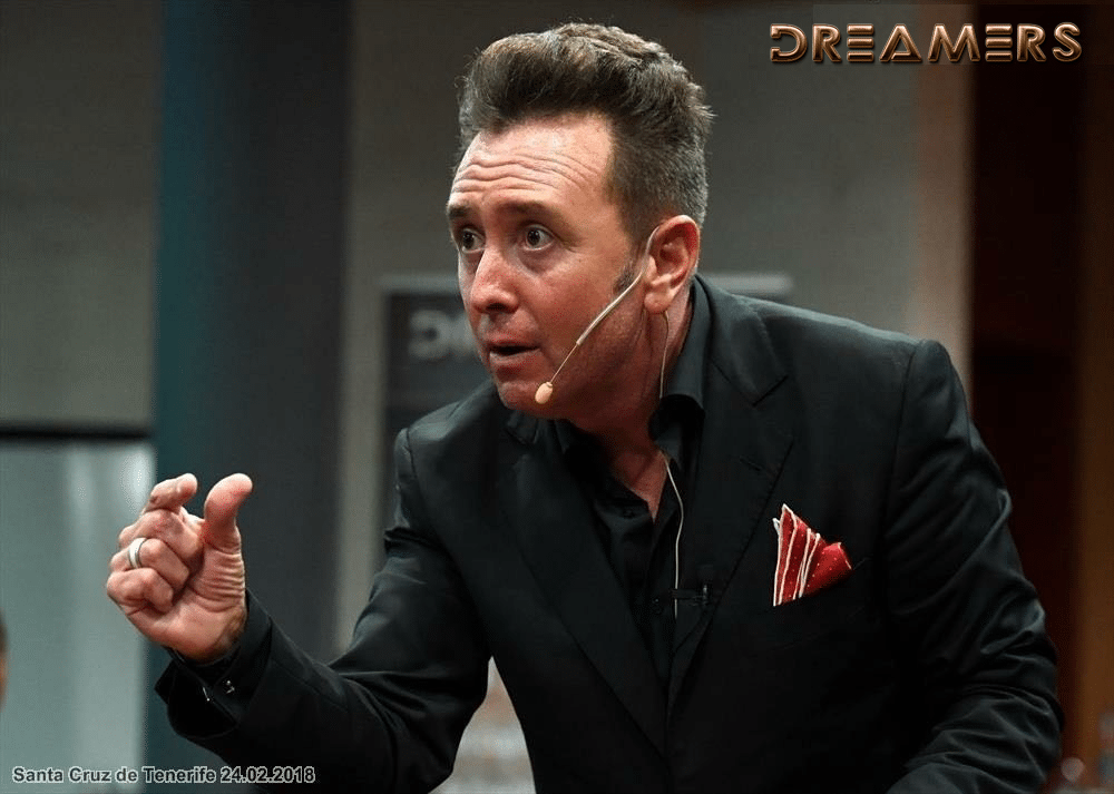 CONNECTING THE DOTS DREAMERS TOMAS GRACIA