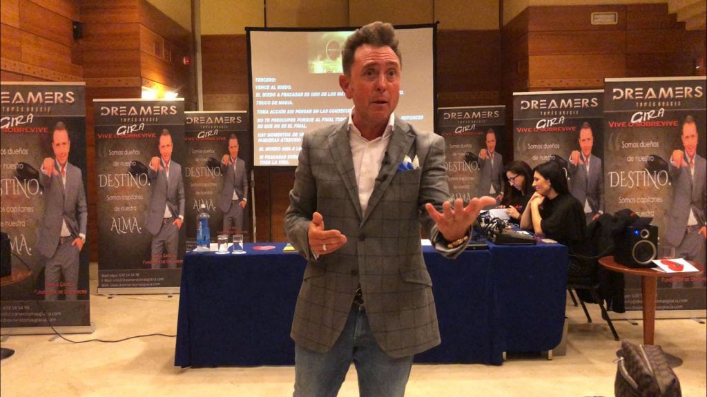 por que vive o sobrevive tomas gracia